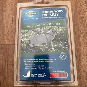 NWT PetSafe Cat Harness and Bungee Leash MEDIUM